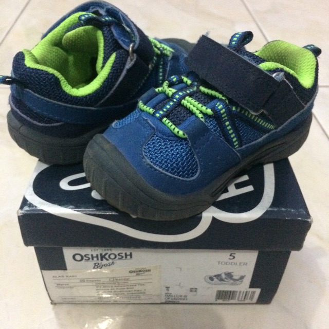 Preloved sepatu anak oshkosh b’gosh