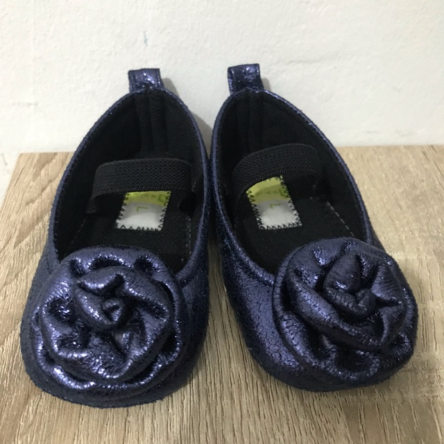 Sepatu pesta bayi Eyka