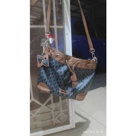 Tas Beanpole second