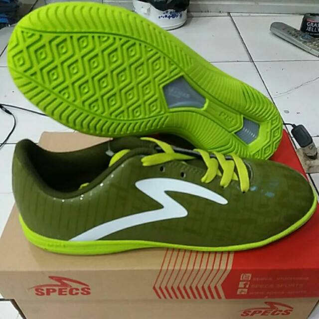 Sepatu futsal specs