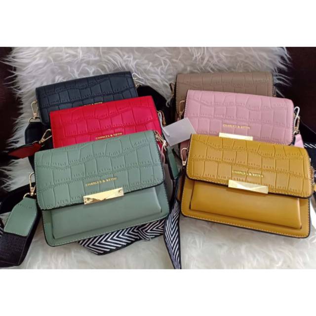 Tas croco selempang CK