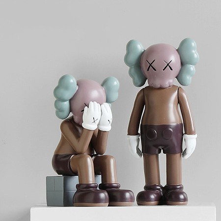 Luxury Kaws Figure Pajangan Kaws Decoration Pajangan Meja Kaws