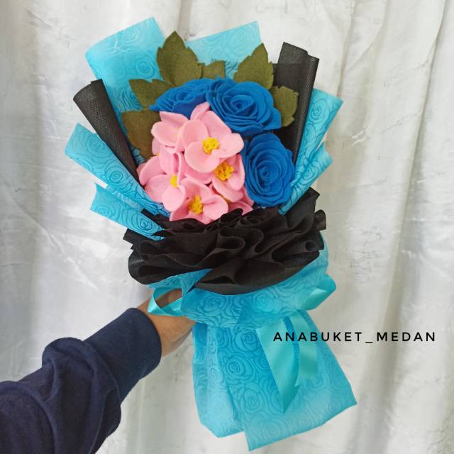 Buket bunga cantik , buket bunga wisuda , buket bunga murah ,