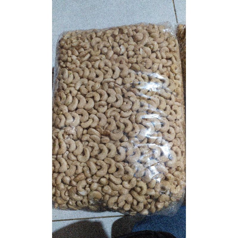 

kacang mete jumbo 1kg