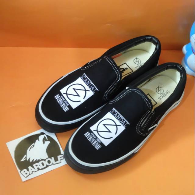 vans slip on x scandal