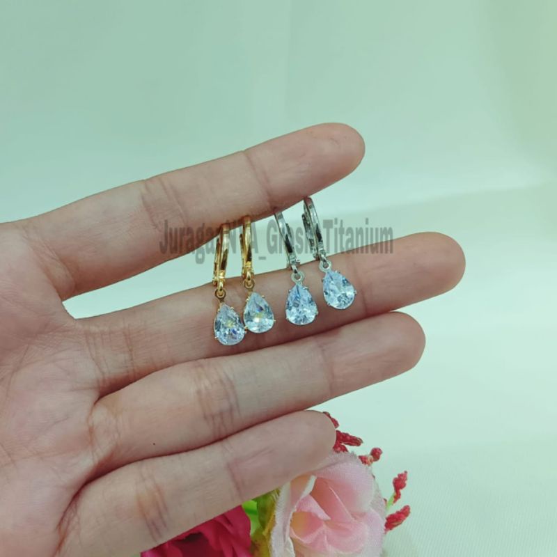 Anting Titanium Desi Mata Satu Gold Silver Super Cantik Anti Karat