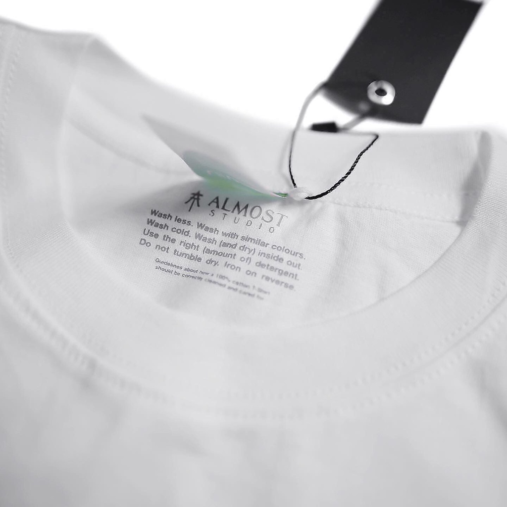 Almost Studio - T-Shirt - Banshee - White