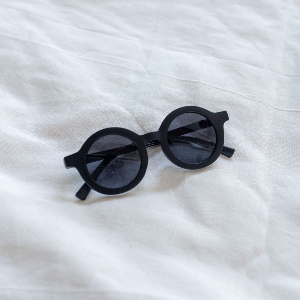 IRIS - KACAMATA ANAK PREMIUM ANTI UV BABYSUNGLASSES KACAMATA BAYI KACAMATA KUNING ABU HIJAU BIRU-Black