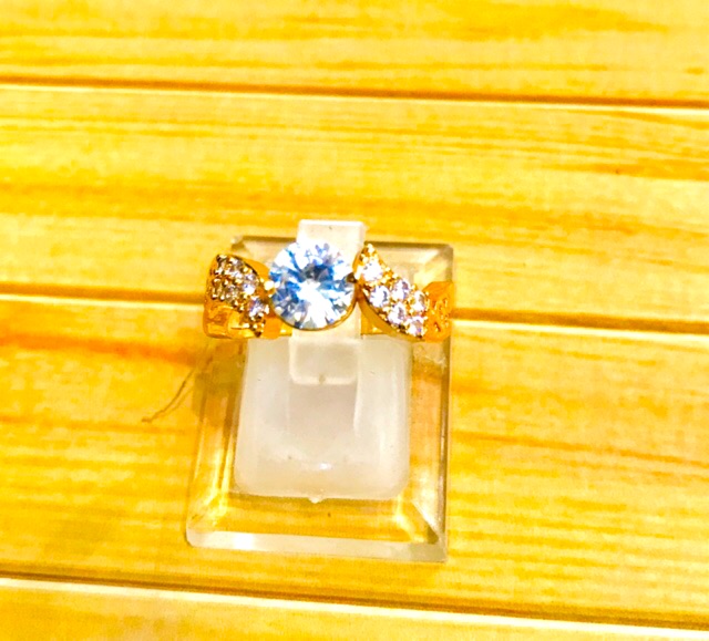 Cincin wanita lapis emas / cincin berlian replika / cincin permata / berllian replka /cincin