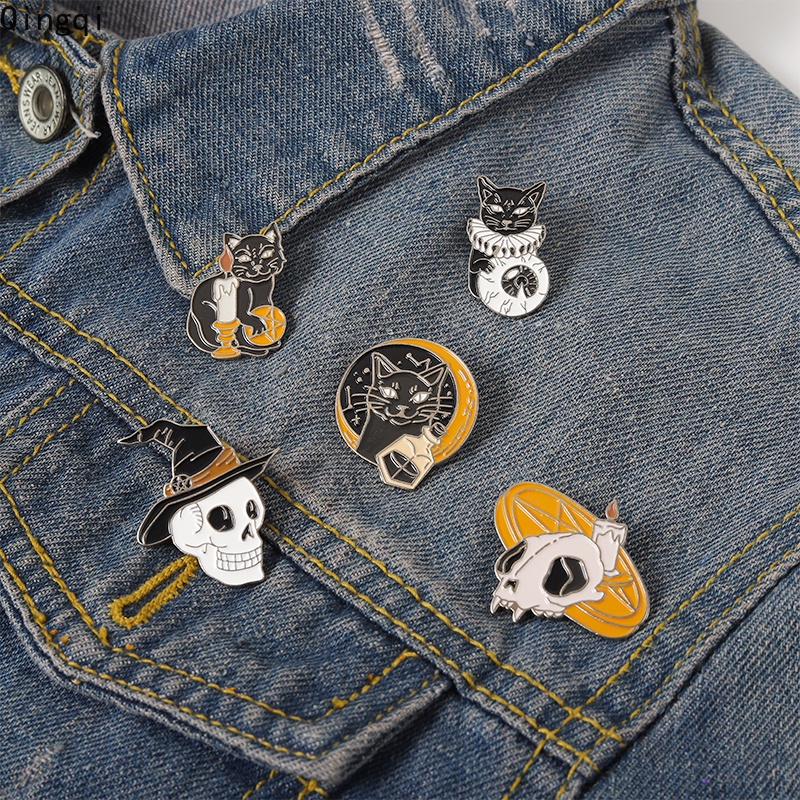 Bros Pin Enamel Bentuk Bulan Kucing Tengkorak Gaya Punk Gothic Untuk Hadiah