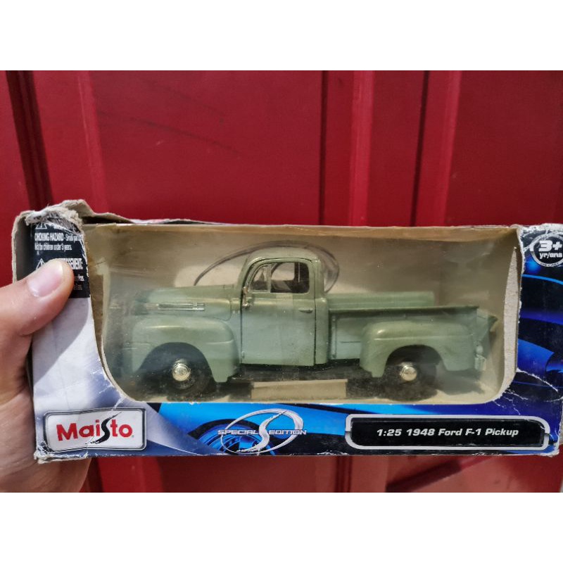Maisto 1:25 Ford F1 Pickup (1948). 1:24 Ford model A (1929). 1:24 Ford mustang street Racer (2014). 