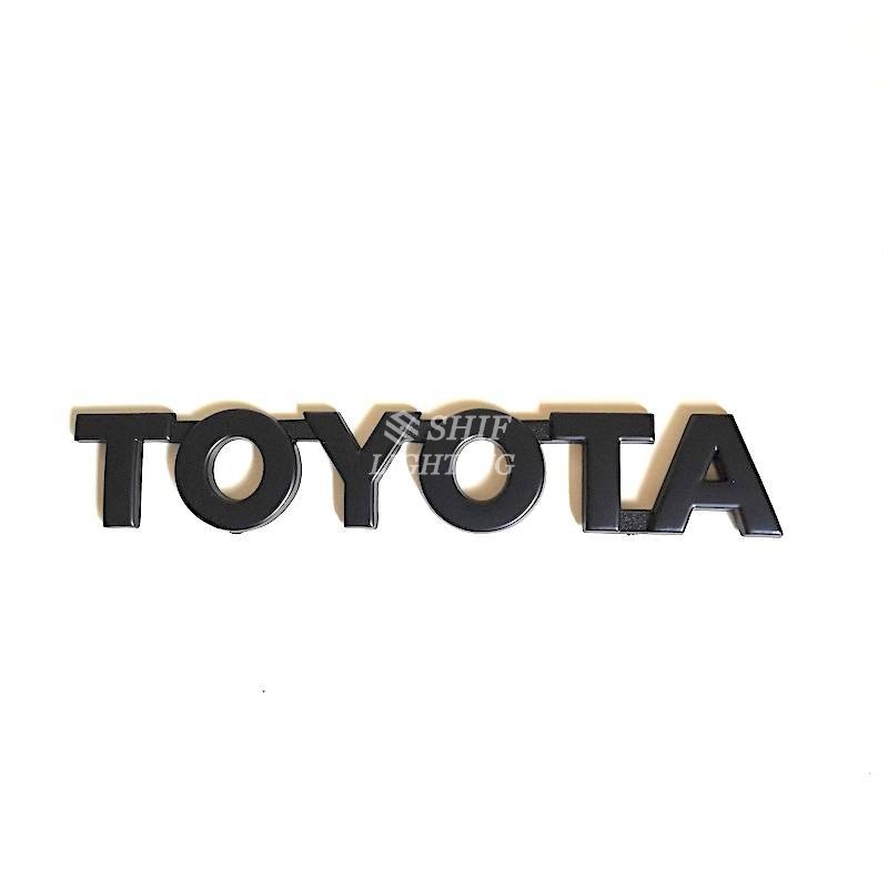 1pc Stiker Emblem Logo Toyota Hilux Bahan Abs Warna Krom / Hitam / Merah Untuk Bagasi Belakang Mobil