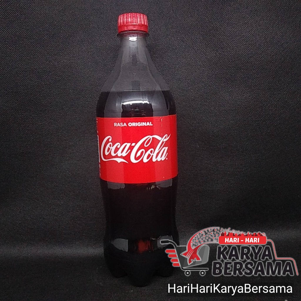 

MINUMAN RINGAN SODA BERKARBONASI COCA COLA ORIGINAL BOTOL 1 LITER