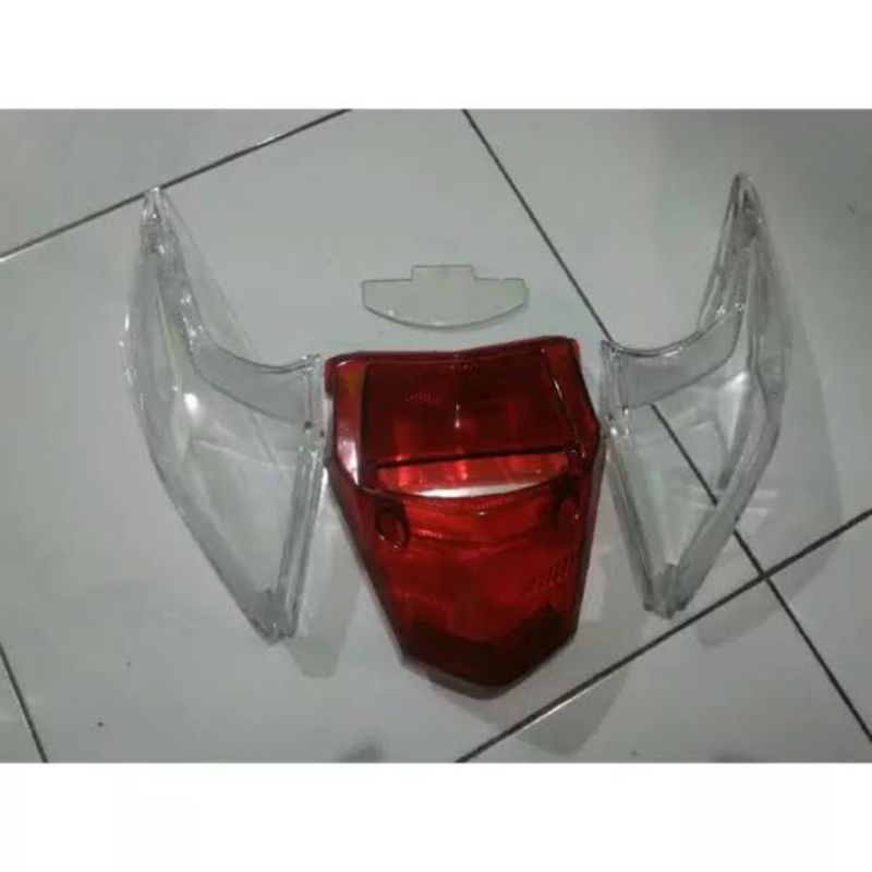 MIKA / KACA LAMPU BELAKANG BEAT KARBU