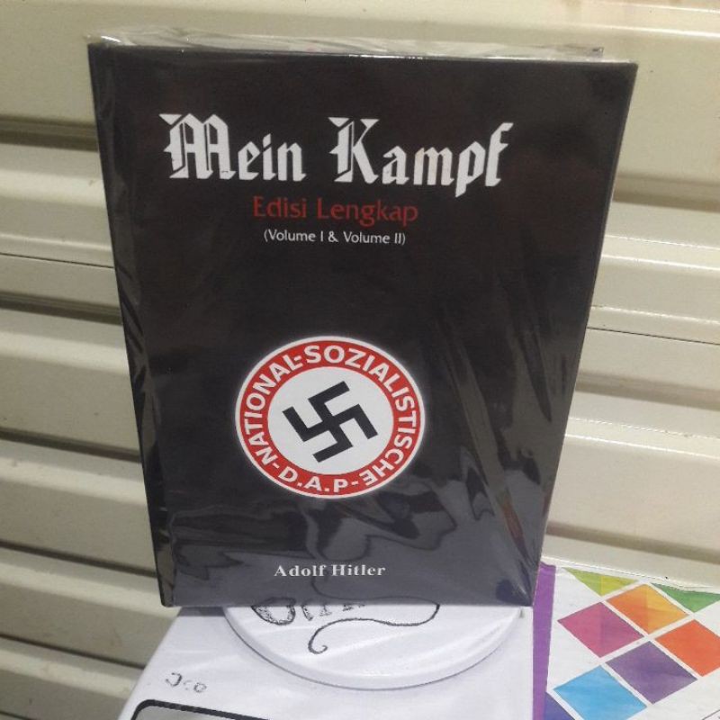 MEIN KAMPF EDISI LENGKAP (VOLUME I & VOLUME II) ADOLF HITLER