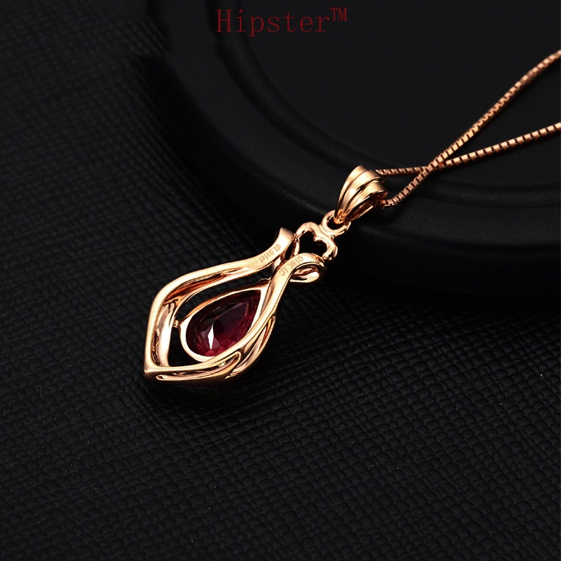 New Hot Sale Fashionable Rose Gold Ruby Pendant Micro Inlaid with Diamond Clavicle Chain