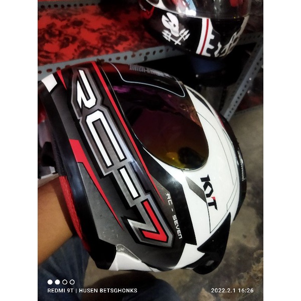 helm kyt rc7  motif bekas/seken/second/prelived