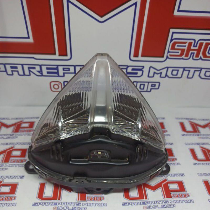 REFLEKTOR LAMPU BELAKANG CB150 MIKA LAMPU BELAKANG CB150R