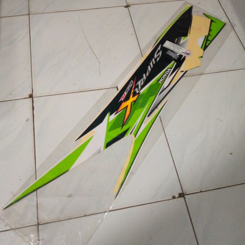POLET STRIPING SUPRA X 125 2010 PUTIH HIJAU
