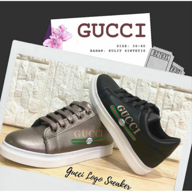 Sepatu keds wanita