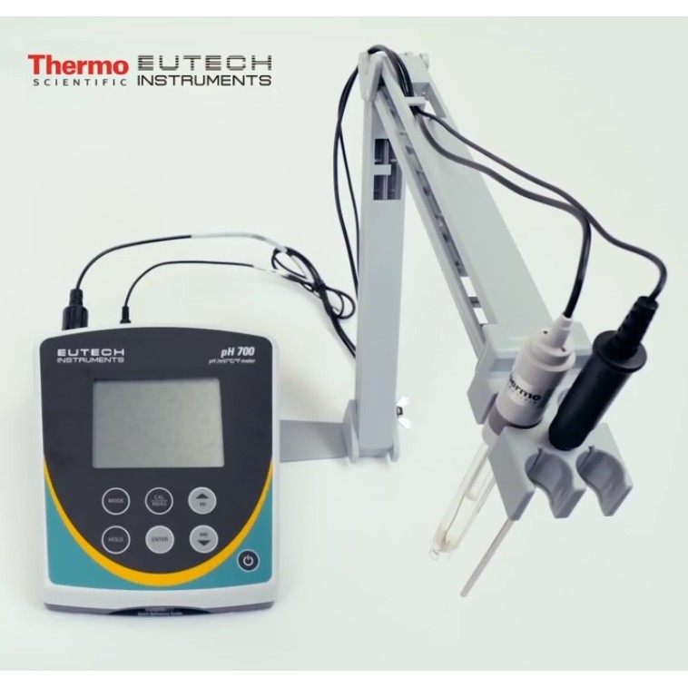 pH 700 EUTECH - BENCH pH/mV/REDOX-ORP/TEMPERATURE METER