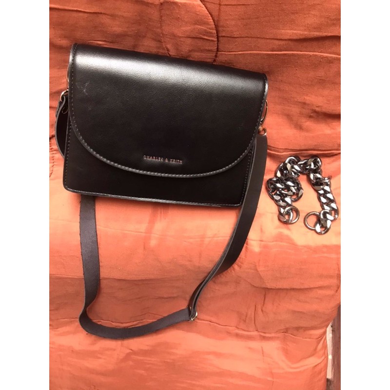 preloved tas Charles & Keith