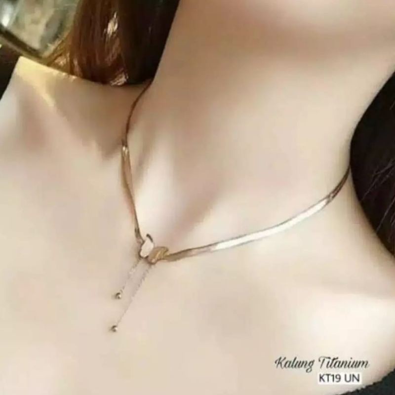 Kalung Butterfly Rose Gold