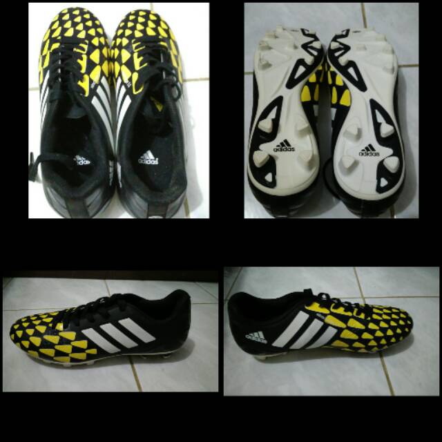 Sepatu Sepakbola Adidas