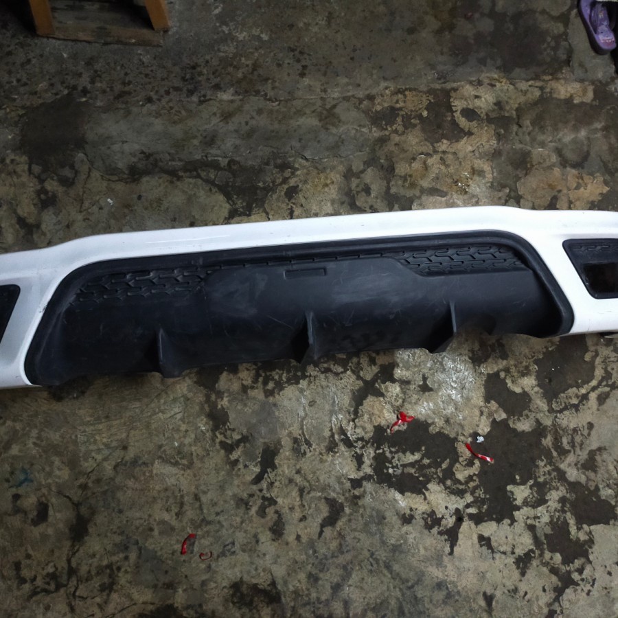 bodykit Yaris 2016 belakang