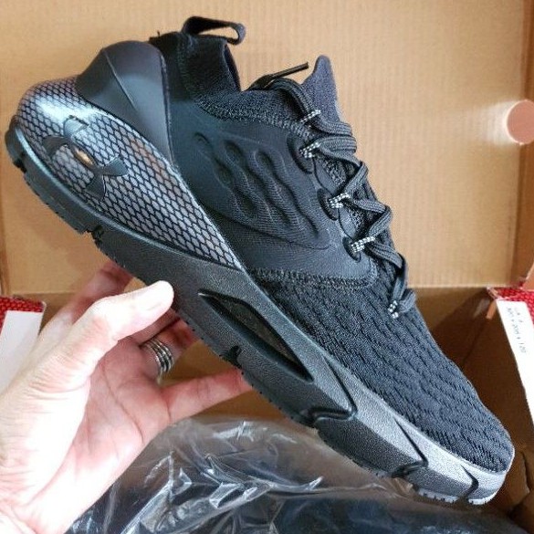 under armor hovr phantom 2