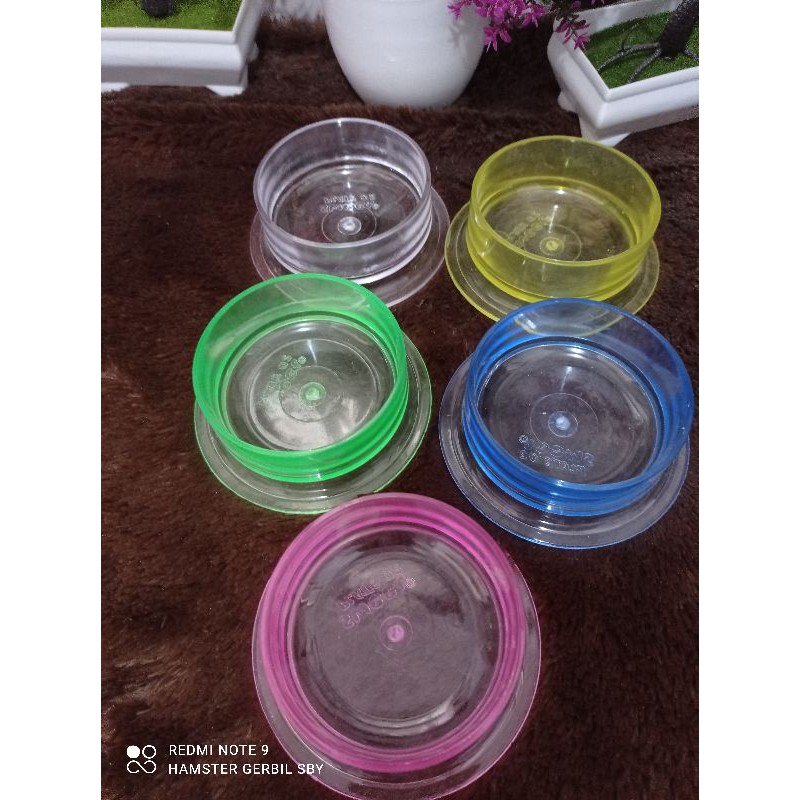 Tempat makan akrilik cocok buat hamster gerbil landak mini