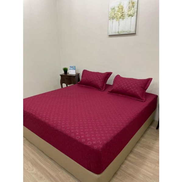 SPREI MERAH MAROON KATUN EMBOS BERKUALITAS TEMPAHAN HOMEMADE HANDMADE UKURAN 200x180x30cm (6 kaki ju