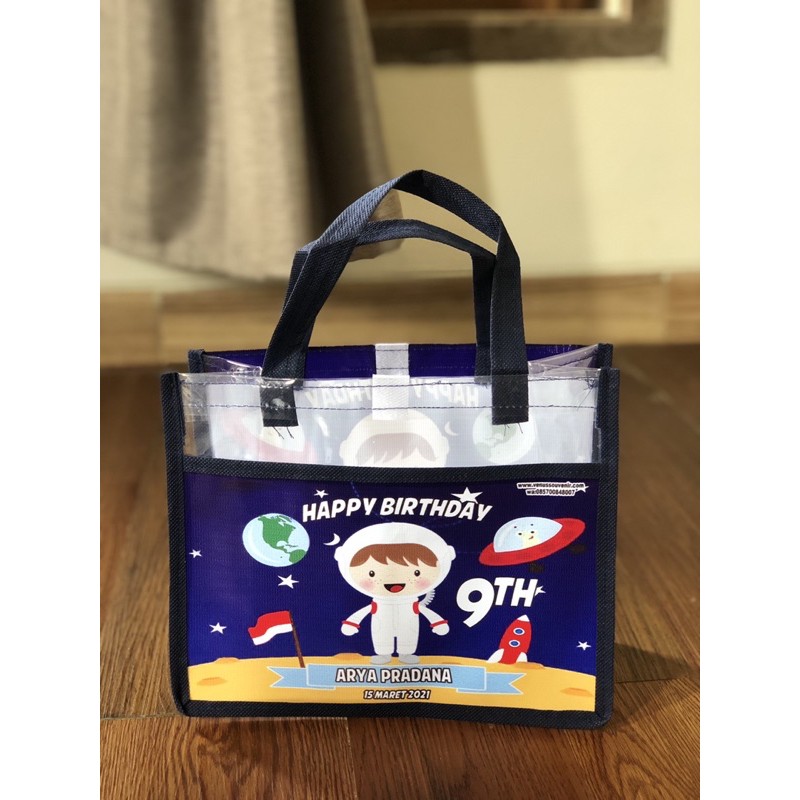 

tas souvenir ulang tahun tema astronot double gambar