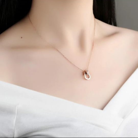 Kalung Titanium Love Ring Kristal Putih Rose Gold dan Gold