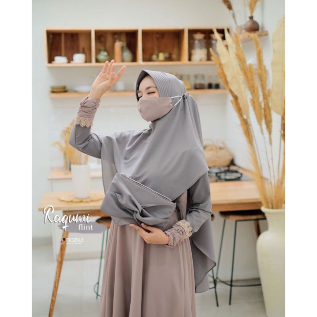 Raqumi dress by Mozbue