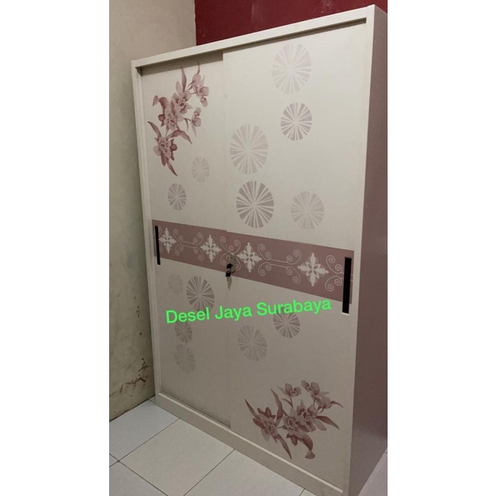 Lemari Baju Besi Sliding SL-301F - Lemari Baju 3 pintu besi