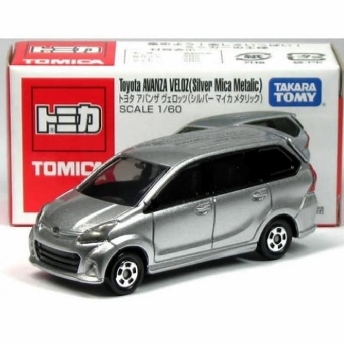 Tomica Toyota Avanza Veloz