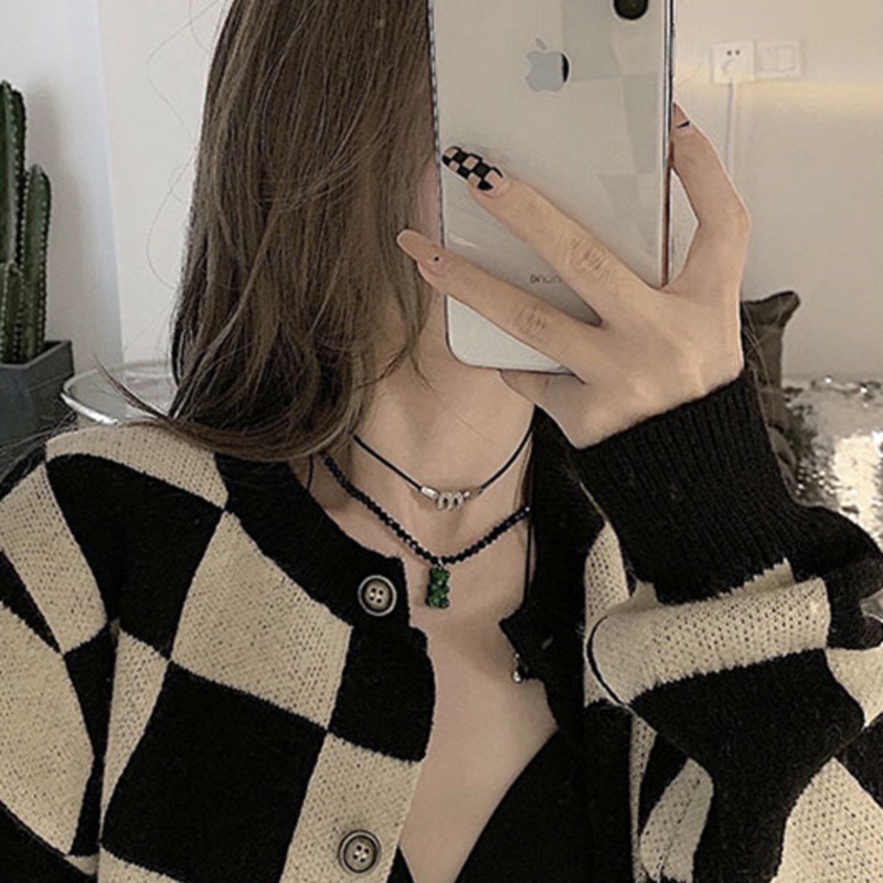 Kalung Rantai Dengan Liontin Beruang + Huruf M Untuk Wanita