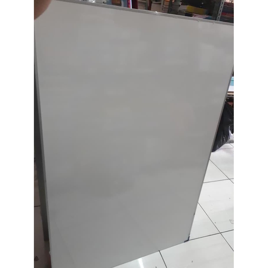 

Dapatkan Papan Tulis White Board 80 Kali 120Cm Tebal 2Cm Ori