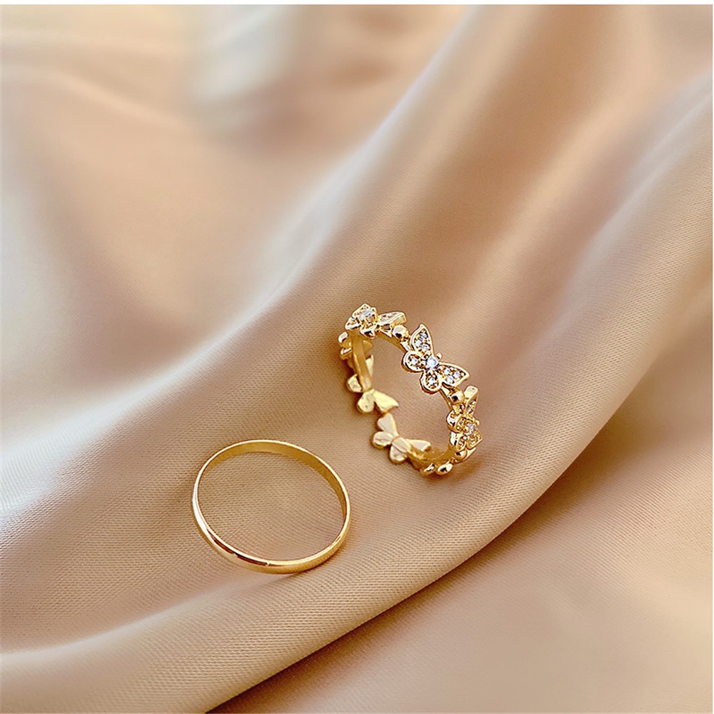 2pcs Cincin Emas Bentuk Kupu-Kupu Aksen Berlian Untuk Wanita