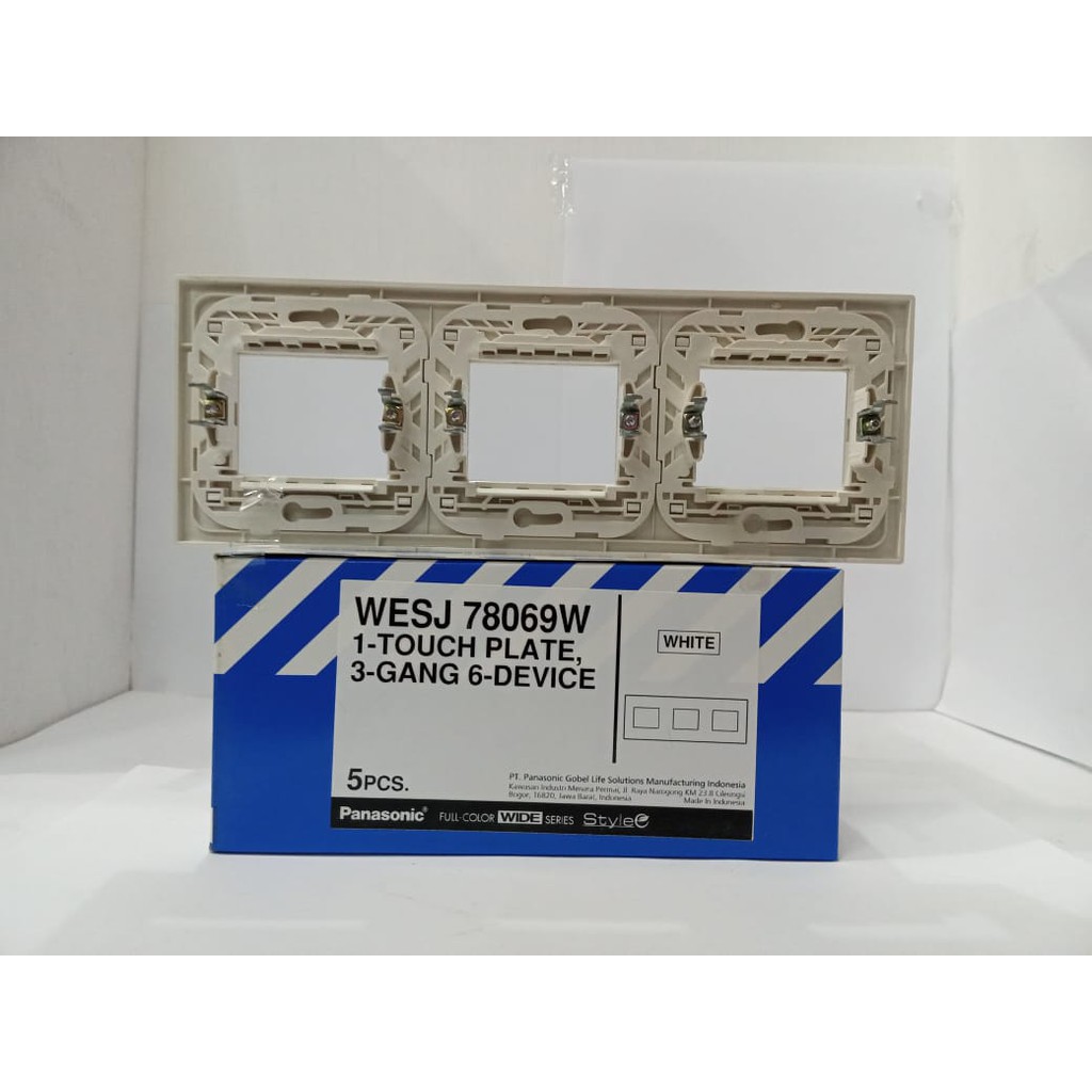 FRAME SAKLAR 3 GANG 6 DEVICE PUTIH STYLE E PANASONIC WESJ 78069W