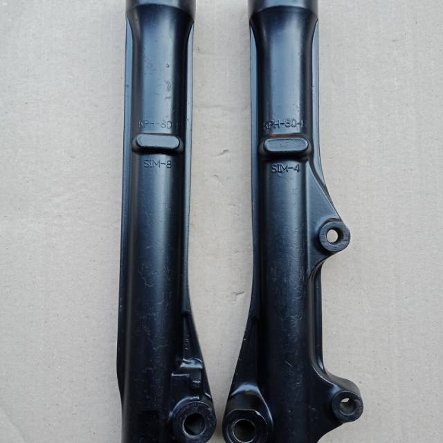 BOTTOM Tabung shock sekok SKOK depan Honda Supra x 125 karisma ori