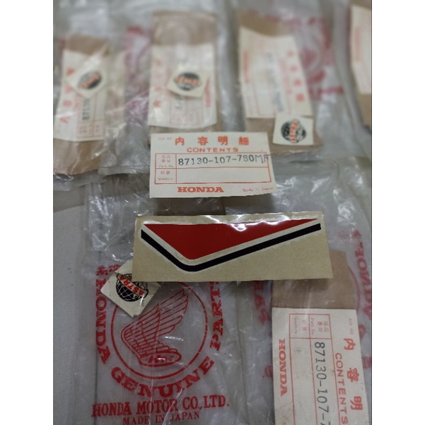 STICKER STIKER DETAIL BOX AKI COVER AKI HONDA CB100 CB 100 ORIGINAL KIRI  MADE IN JAPAN