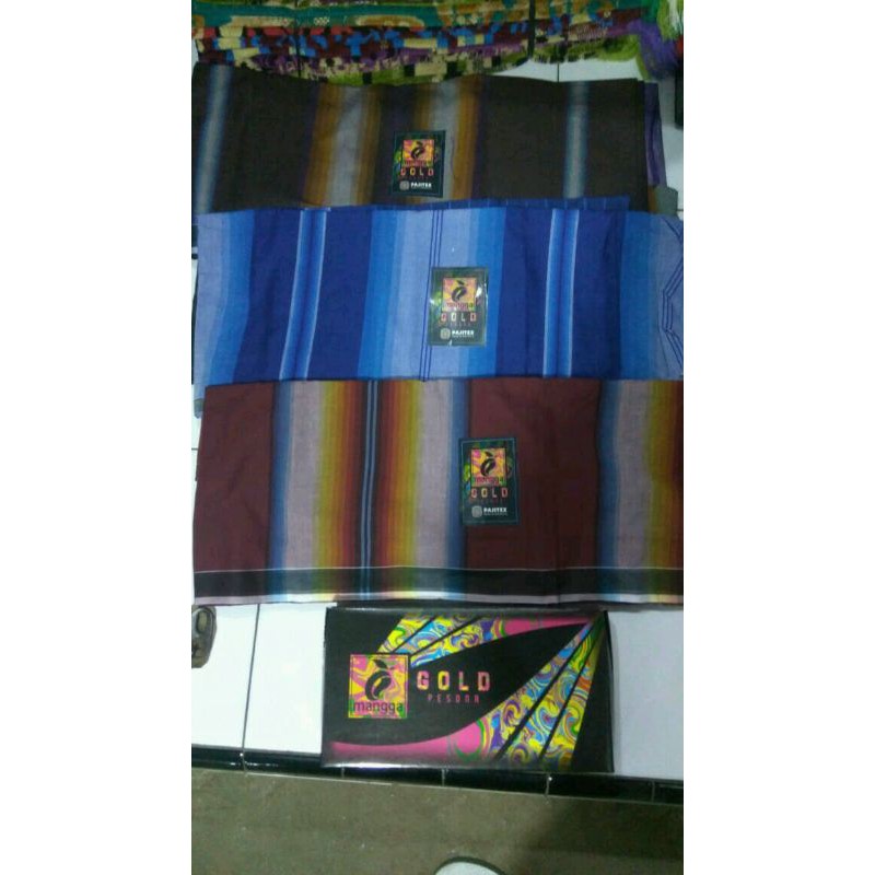 Sarung  Mangga motif kotak dan eslilin