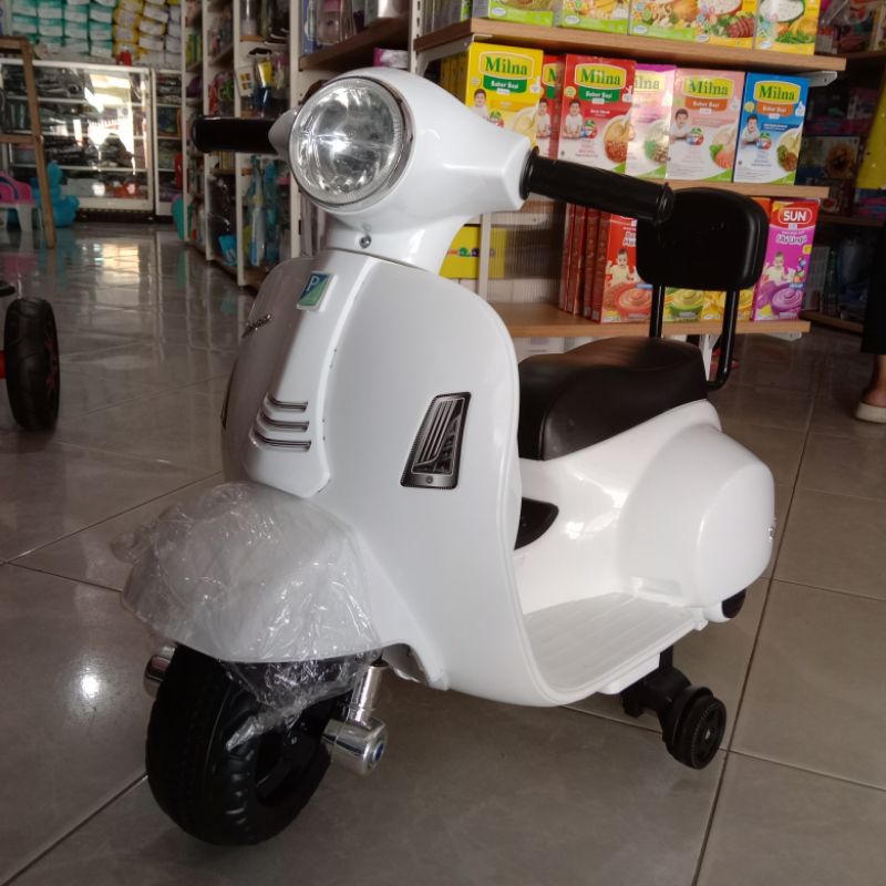 READY STOK Mainan Motor Aki PMB Vespa Mini M-778