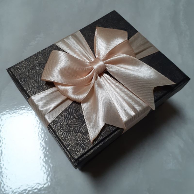 GIFT BOX SPESIAL BAHAN BOARD ATHENA BROWN