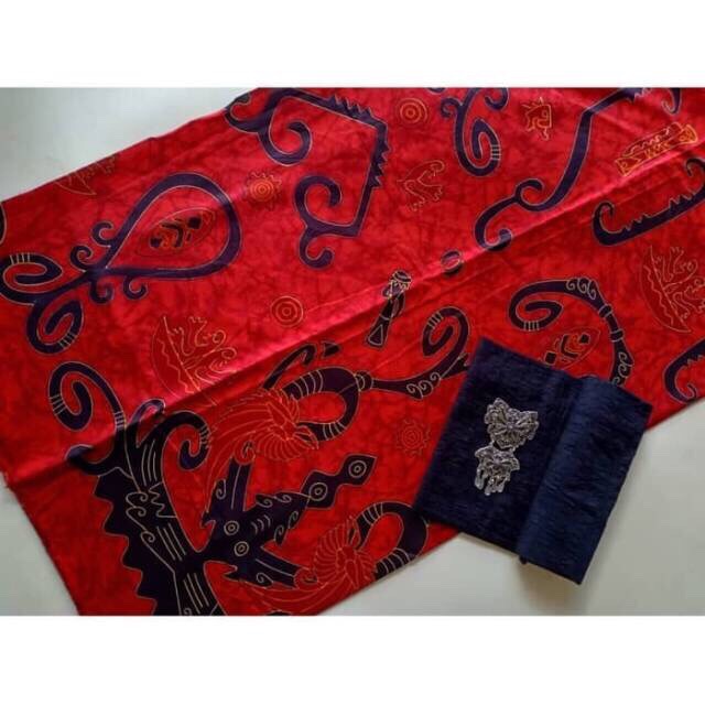 Kain Batik Laweyan Solo Motif Papua Warna Dasar Merah ( Primissima )