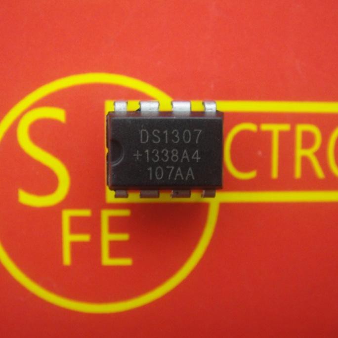 

DS1307 DIP-8