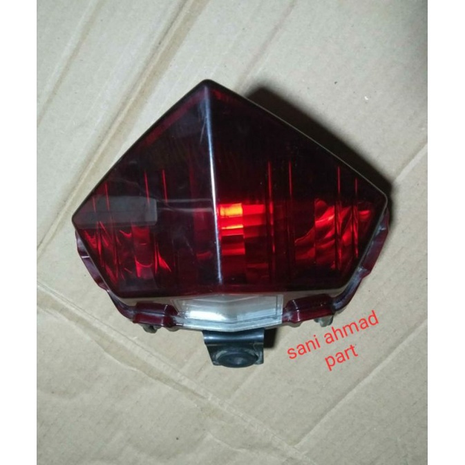 Stopan lampu belakang stoplamp lampu rem belakang Yamaha Vixion New NVL NVA ori