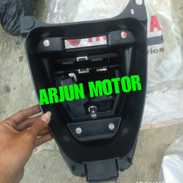 BOX BAGASI JUPITER Z1 FI ORIGINAL YGP